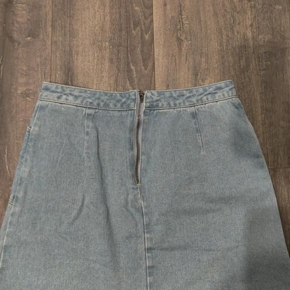 Listicle Denim Mini Skirt - Picture 4 of 4
